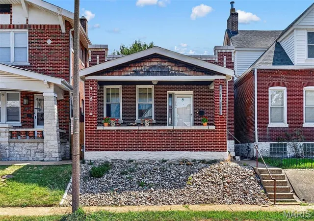 Photo 1 of Single family home for sale at 4546 Varrelmann Ave, Saint Louis, MO 63116 | MLS# MIS26056852 | Listing updated on 2026-09-15