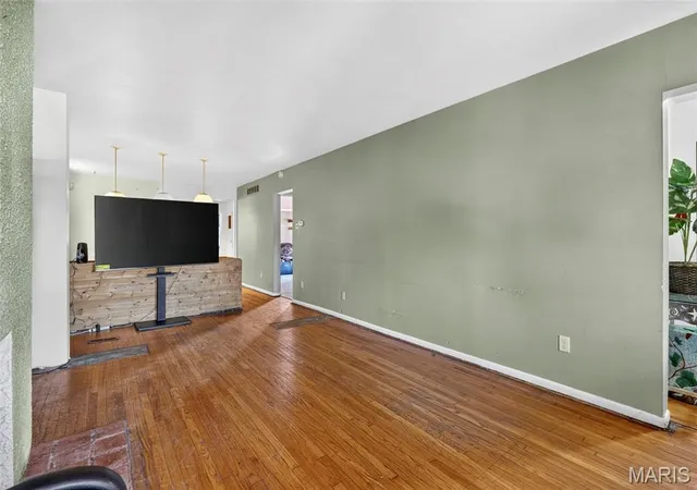 Photo 3 of Single family home for sale at 4546 Varrelmann Ave, Saint Louis, MO 63116 | MLS# MIS26056852 | Listing updated on 2026-09-15