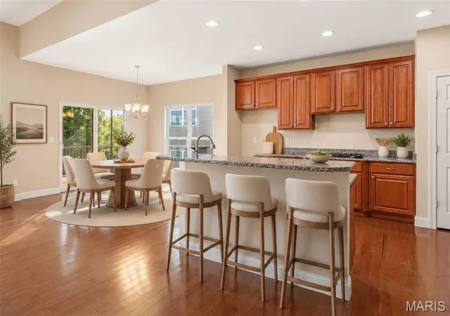 Photo 2 of Single family home for sale at 420 Maple Rise Path, Chesterfield, MO 63005 | MLS# MIS26056859 | Listing updated on 2026-10-28