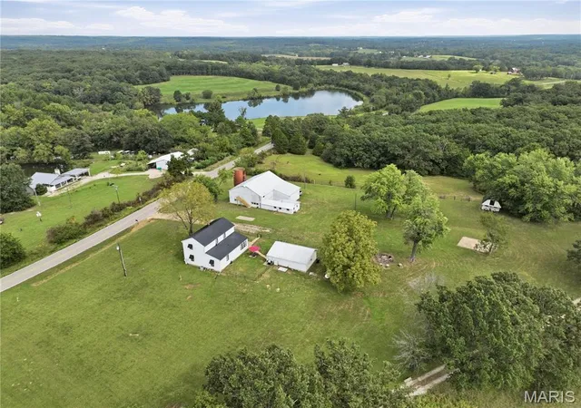 Photo 3 of Single family home for sale at 6960 Hwy Ac, Sullivan, MO 63080 | MLS# MIS26056879 | Listing updated on 2026-09-19