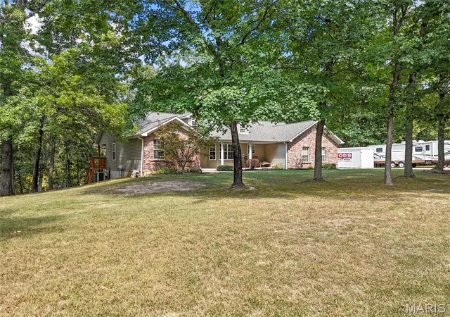 Photo 3 of Sale Pending at 3325 Green Dr, Festus, MO 63028 | MLS# MIS26056892 | Listing updated on 2026-09-26