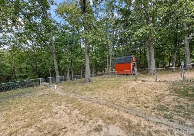 Photo 4 of Sale Pending at 3325 Green Dr, Festus, MO 63028 | MLS# MIS26056892 | Listing updated on 2026-09-26