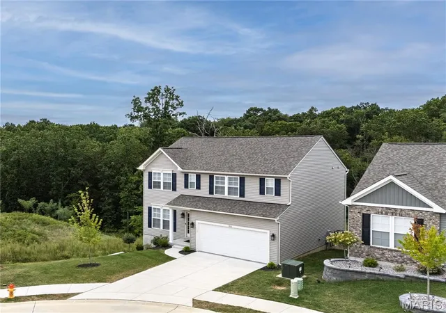 Photo 1 of Single family home for sale at 800 Kingston Hills Ct, Fenton, MO 63026 | MLS# MIS26056902 | Listing updated on 2026-10-04