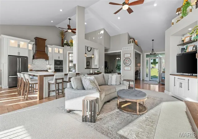 Photo 3 of Single family home for sale at 456 Cardinal Meadows Dr, Washington, MO 63090 | MLS# MIS26056916 | Listing updated on 2026-09-03