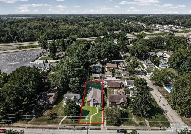 Photo 19 of Sale Pending at 318 State St, Belleville, IL 62220 | MLS# MIS26056925 | Listing updated on 2026-09-08