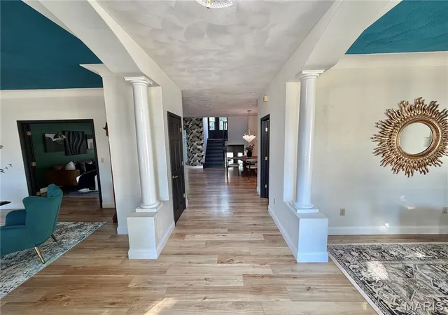 Photo 4 of Single family home for sale at 1 Timberwood Dr, Maryville, IL 62062 | MLS# MIS26056927 | Listing updated on 2026-10-07
