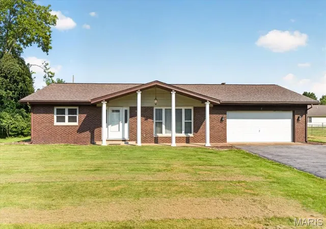 Photo 1 of Single family home for sale at 3 Park St, Freeburg, IL 62243 | MLS# MIS26056946 | Listing updated on 2026-09-13