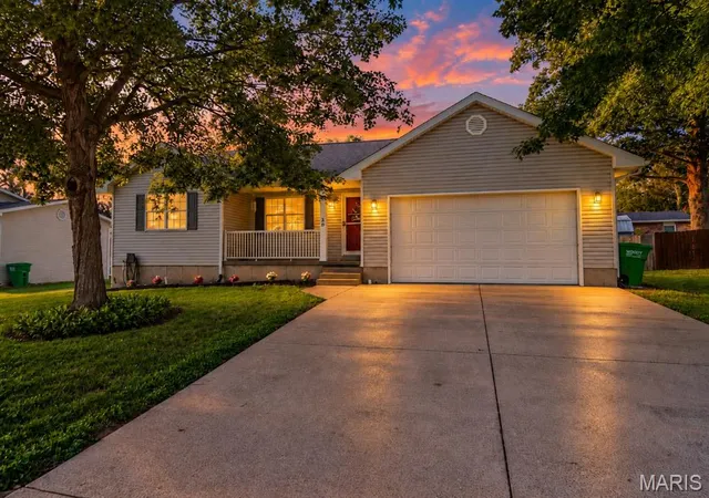 Photo 1 of Single family home for sale at 20 Ava Ct, Farmington, MO 63640 | MLS# MIS26056959 | Listing updated on 2026-10-20