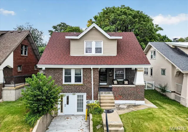 Single family home for sale at 2830 Hampton Ave, Saint Louis, MO 63139 | MLS# MIS26056966