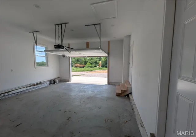 Photo 3 of Townhouse for sale at 10014 Yellowstone Dr, Cadet, MO 63630 | MLS# MIS26056970 | Listing updated on 2026-09-03