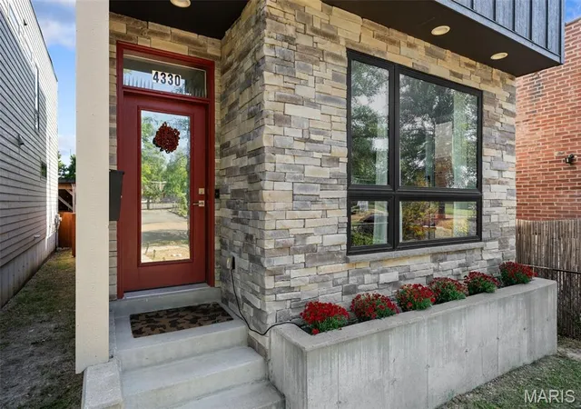 Photo 2 of Single family home for sale at 4330 Vista Ave, Saint Louis, MO 63110 | MLS# MIS26056972 | Listing updated on 2026-10-22