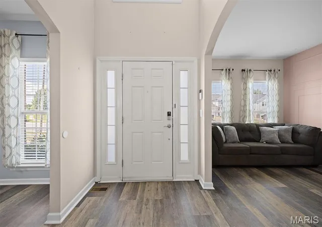Photo 3 of Single family home for sale at 513 Frost Ct, O Fallon, IL 62269 | MLS# MIS26056976 | Listing updated on 2026-09-13