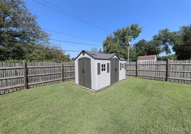 Photo 3 of Single family home for sale at 148 Cynthia Ln, Granite City, IL 62040 | MLS# MIS26056989 | Listing updated on 2026-09-06