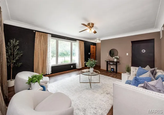 Photo 3 of Single family home for sale at 149 S 33rd Street, Belleville, IL 62226 | MLS# MIS26056990 | Listing updated on 2026-10-01