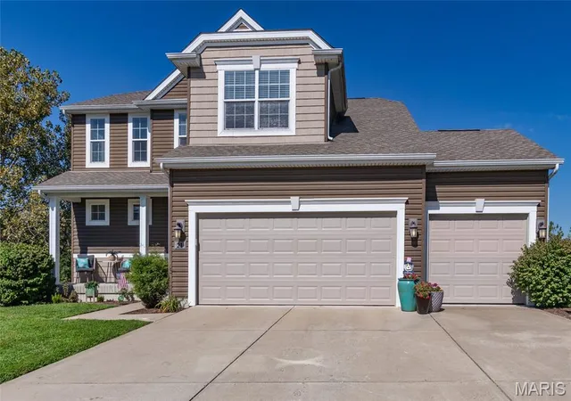Photo 2 of Single family home for sale at 21 Meadow Vista Ct, Saint Peters, MO 63376 | MLS# MIS26057014 | Listing updated on 2026-09-05