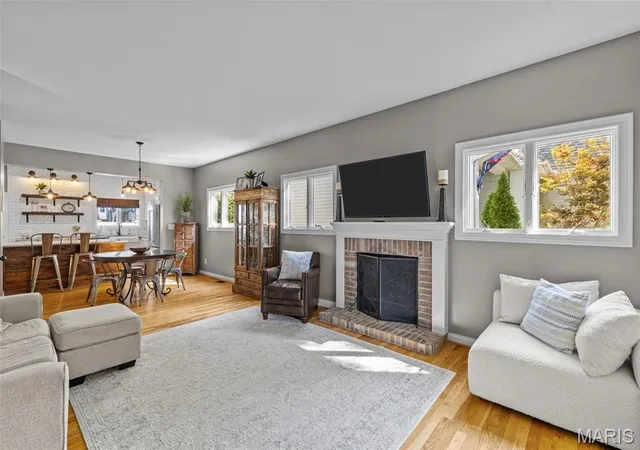 Photo 4 of Single family home for sale at 408 Longfellow Ave, Saint Louis, MO 63122 | MLS# MIS26057025 | Listing updated on 2026-09-20