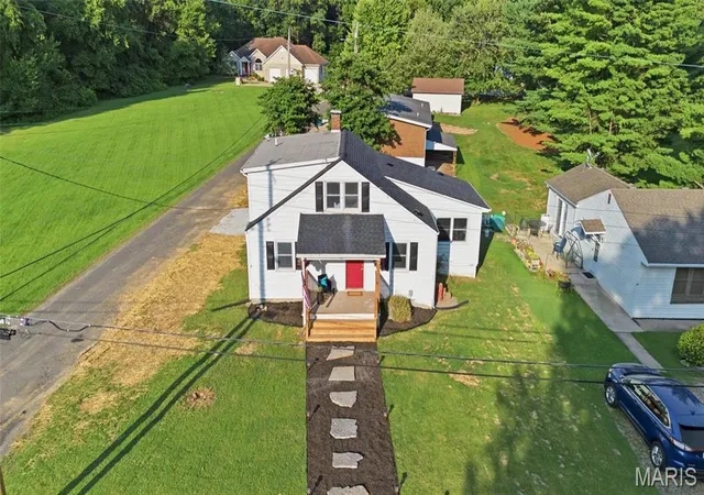 Photo 1 of Single family home for sale at 106 Guinzy Hl, Collinsville, IL 62234 | MLS# MIS26057033 | Listing updated on 2026-09-12