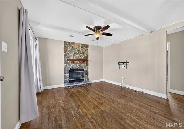 Photo 3 of Sale Pending at 12117 Fleetwood Pl, Maryland Heights, MO 63043 | MLS# MIS26057036 | Listing updated on 2026-09-05