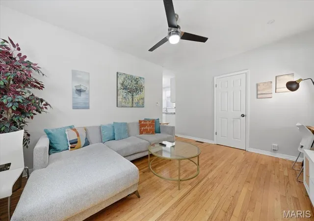 Photo 3 of Multi family home for sale at 1127 Forest Ave, Saint Louis, MO 63139 | MLS# MIS26057046 | Listing updated on 2026-09-04