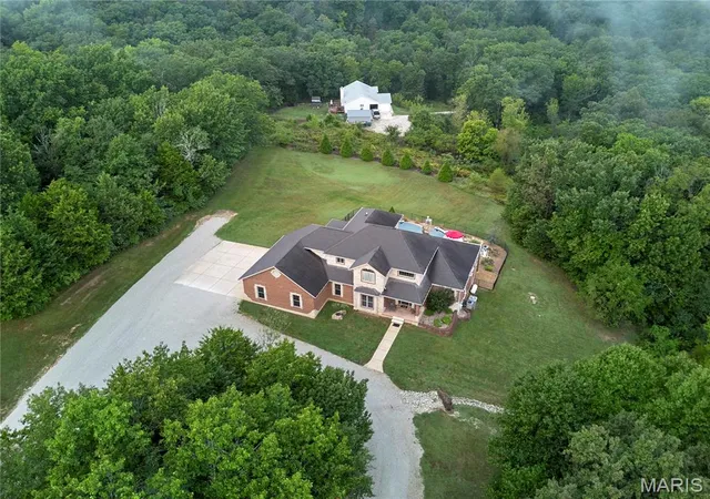 Photo 3 of Single family home for sale at 999 Saint Marys Rd, Villa Ridge, MO 63089 | MLS# MIS26057048 | Listing updated on 2026-09-24