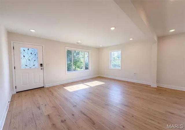 Photo 3 of Single family home for sale at 316 Lithia Ave, Saint Louis, MO 63119 | MLS# MIS26057059 | Listing updated on 2026-10-07