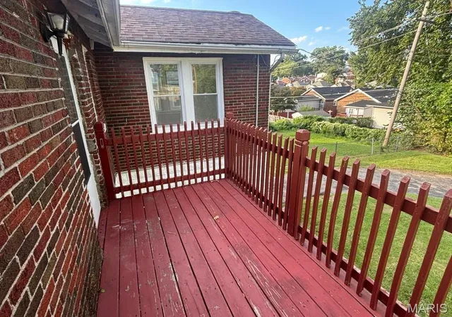 Photo 3 of Single family home for sale at 6905 Leedale Dr, Saint Louis, MO 63121 | MLS# MIS26057070 | Listing updated on 2026-09-03