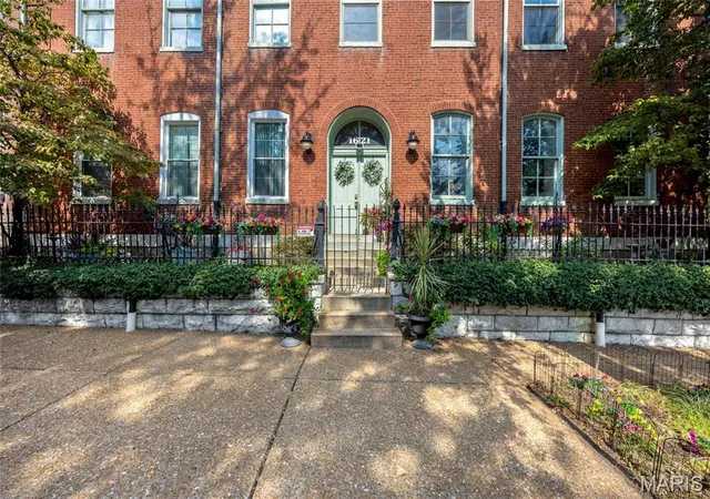 Photo 1 of Condo for sale at 1621 S 11th Street #B, Saint Louis, MO 63104 | MLS# MIS26057085 | Listing updated on 2026-09-19