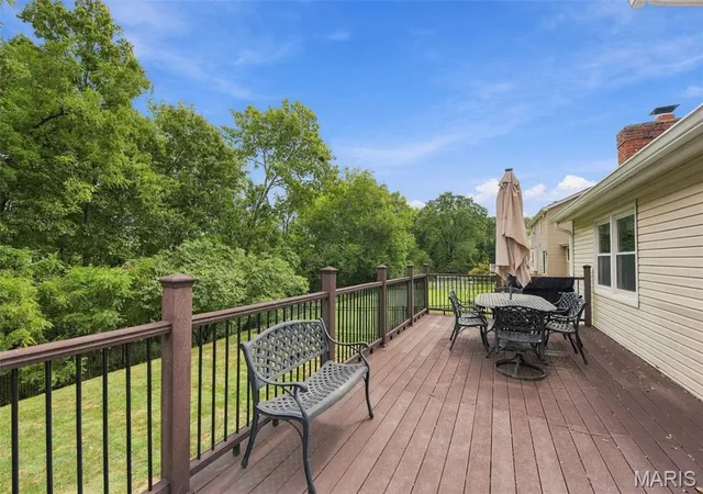 Photo 4 of Single family home for sale at 1751 Cyn View Ct, Chesterfield, MO 63017 | MLS# MIS26057088 | Listing updated on 2026-09-17