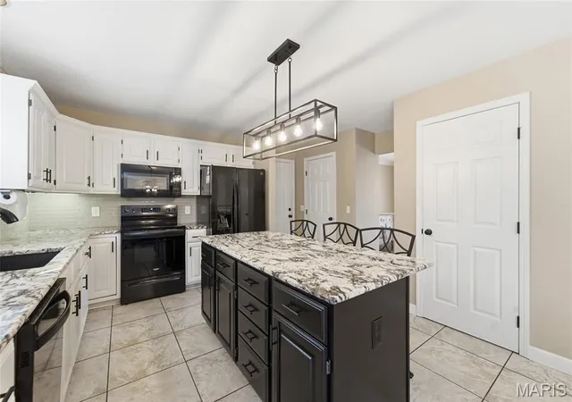 Photo 3 of Single family home for sale at 1592 Turn Crk Ct, O'fallon, IL 62269 | MLS# MIS26057093 | Listing updated on 2026-10-14