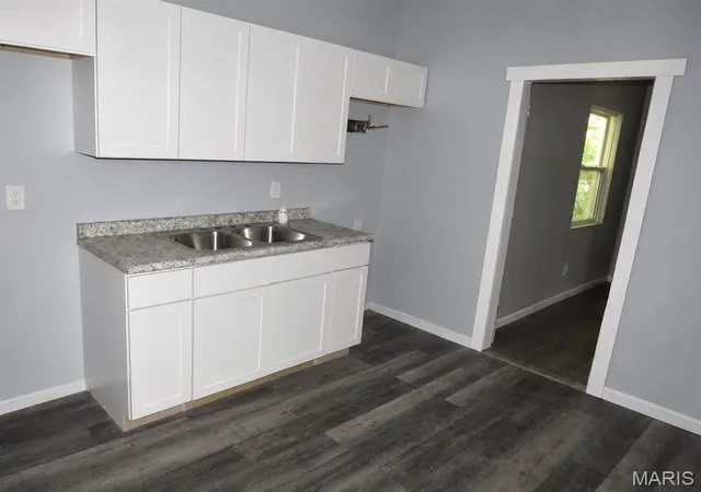 Photo 3 of Single family home for sale at 6505 Joseph Ave, Saint Louis, MO 63133 | MLS# MIS26057094 | Listing updated on 2026-09-03
