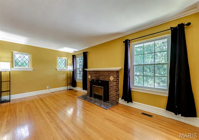 Photo 2 of Sale Pending at 1417 Anna Ave, Saint Louis, MO 63130 | MLS# MIS26057109 | Listing updated on 2026-09-07