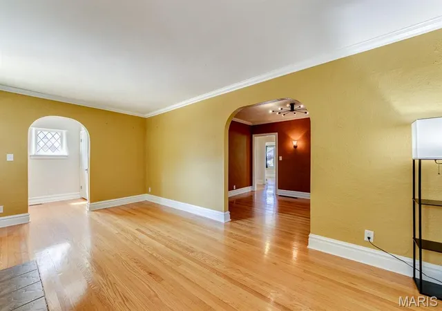 Photo 3 of Sale Pending at 1417 Anna Ave, Saint Louis, MO 63130 | MLS# MIS26057109 | Listing updated on 2026-09-07