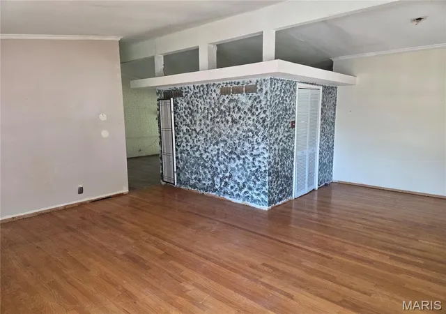 Photo 2 of Single family home for sale at 521 Barcia Dr, Saint Louis, MO 63119 | MLS# MIS26057124 | Listing updated on 2026-10-02