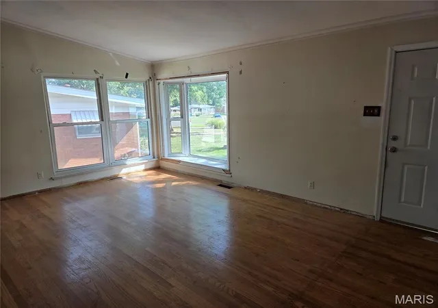Photo 4 of Single family home for sale at 521 Barcia Dr, Saint Louis, MO 63119 | MLS# MIS26057124 | Listing updated on 2026-10-02