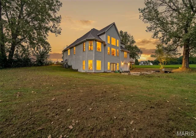 Single family home for sale at 1775 State Rd Z, Fulton, MO 65251 | MLS# MIS26057126