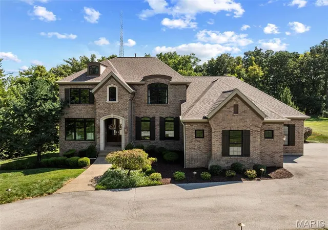 Photo 2 of Mansion for sale at 12032 Conway Rd, Saint Louis, MO 63131 | MLS# MIS26057128 | Listing updated on 2026-09-14
