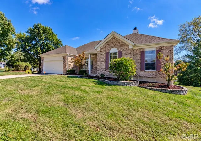 Photo 2 of Single family home for sale at 22 Gulf Shrs Dr, O Fallon, MO 63368 | MLS# MIS26057151 | Listing updated on 2026-10-09