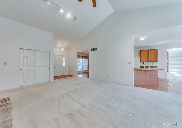 Photo 4 of Single family home for sale at 22 Gulf Shrs Dr, O Fallon, MO 63368 | MLS# MIS26057151 | Listing updated on 2026-10-08