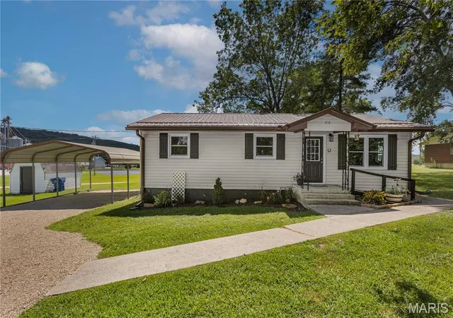 Photo 1 of Single family home for sale at 610 Broadway St, Marble Hill, MO 63764 | MLS# MIS26057153 | Listing updated on 2026-09-07