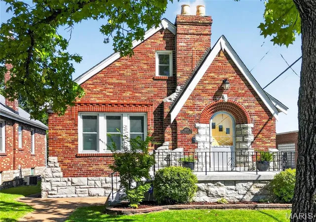 Single family home for sale at 6015 Oleatha Ave, Saint Louis, MO 63139 | MLS# MIS26057161