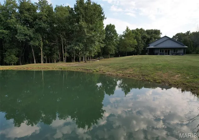 Photo 3 of Sale Pending at 11117 Audrain Rd 929, Mexico, MO 65265 | MLS# MIS26057162 | Listing updated on 2026-09-29