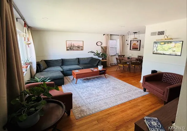 Photo 2 of Single family home for sale at 4030 Winnebago St, Saint Louis, MO 63116 | MLS# MIS26057169 | Listing updated on 2026-09-14
