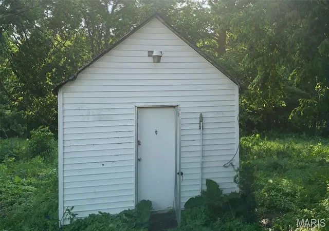 Photo 3 of Single family home for sale at 29277 State Hwy D, La Belle, MO 63447 | MLS# MIS26057176 | Listing updated on 2026-10-05