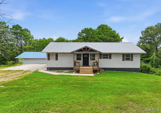 Photo 1 of Single family home for sale at 18331 County Rd 505, Winona, MO 65588 | MLS# MIS26057188 | Listing updated on 2026-09-03