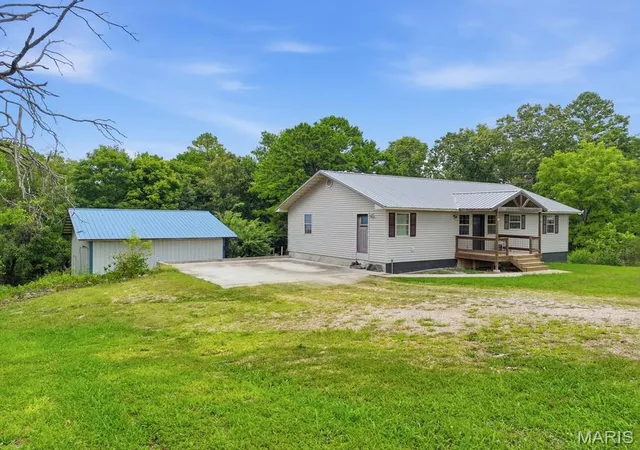 Photo 3 of Single family home for sale at 18331 County Rd 505, Winona, MO 65588 | MLS# MIS26057188 | Listing updated on 2026-09-03