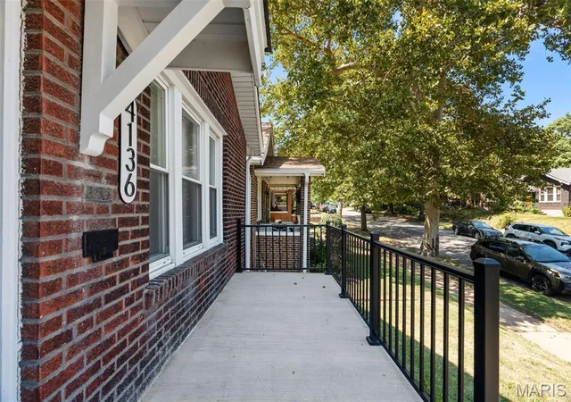 Photo 3 of Sale Pending at 4136 Utah St, Saint Louis, MO 63116 | MLS# MIS26057201 | Listing updated on 2026-09-06