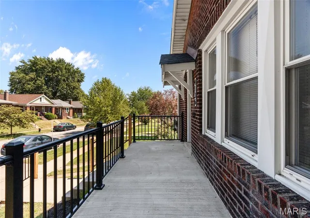 Photo 4 of Sale Pending at 4136 Utah St, Saint Louis, MO 63116 | MLS# MIS26057201 | Listing updated on 2026-09-06