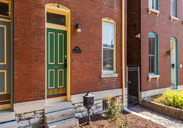 Single family home for sale at 1323 Shenandoah Ave, Saint Louis, MO 63104 | MLS# MIS26057212