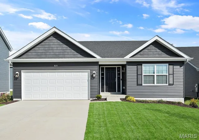 Photo 1 of Single family home for sale at 2347 Fernau Ct, Florissant, MO 63031 | MLS# MIS26057222 | Listing updated on 2026-09-03