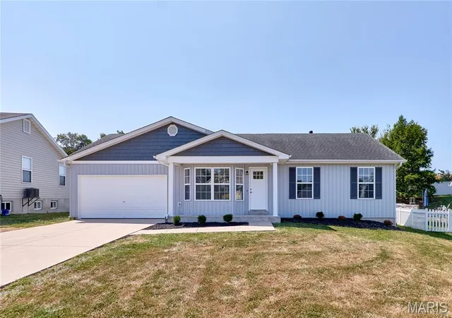 Single family home for sale at 21 Great Owls Way, Winfield, MO 63389 | MLS# MIS26057234